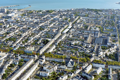 Vue aérienne du centre-ville de Saint-Nazaire / Martin LAUNAY / CARENE