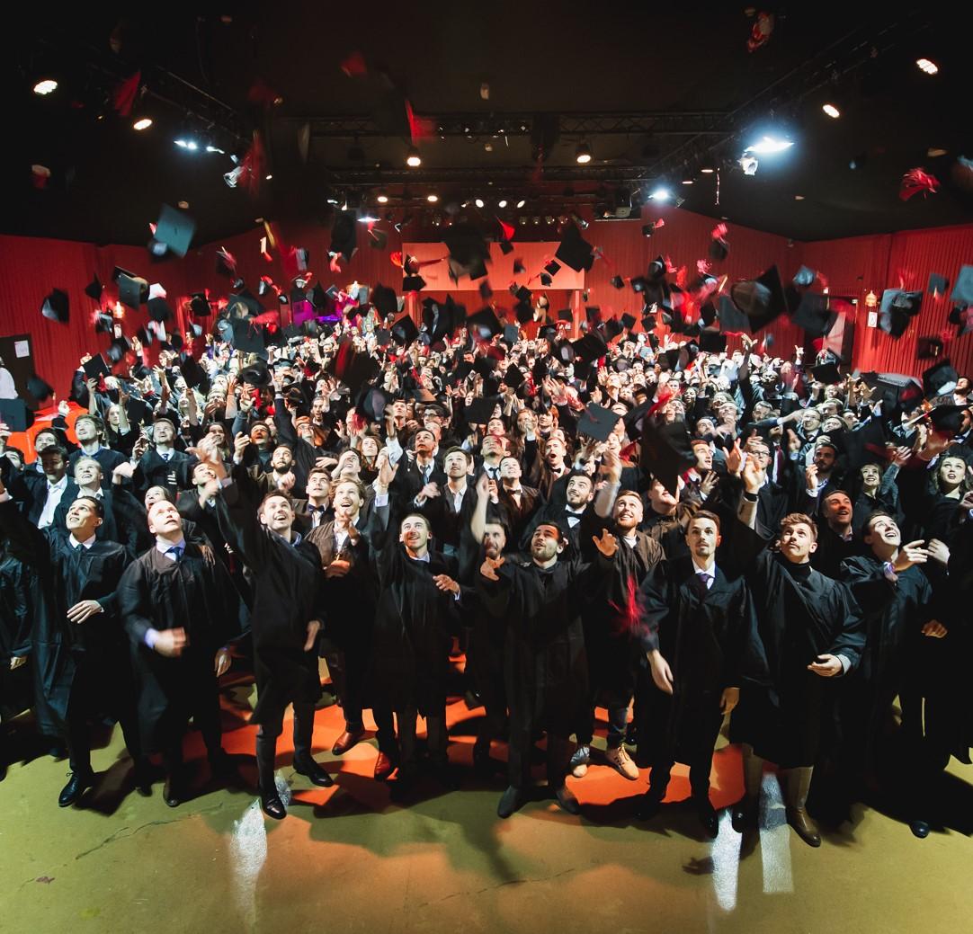 remise_desdiplomes__0